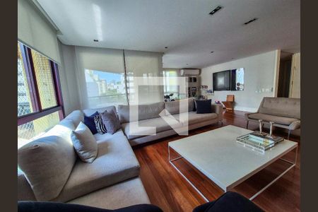 Apartamento à venda com 3 quartos, 241m² em Santa Cecilia, São Paulo