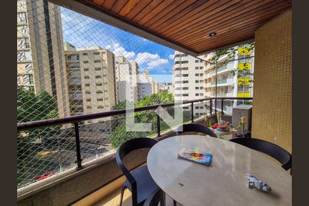 Apartamento à venda com 3 quartos, 241m² em Santa Cecilia, São Paulo