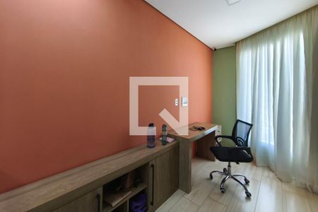 Escritório de casa à venda com 3 quartos, 229m² em Jardim Ipaussurama, Campinas