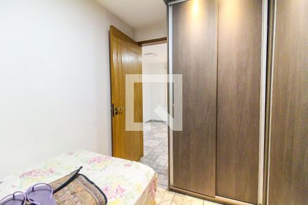Quarto 1 de apartamento para alugar com 2 quartos, 50m² em Conjunto Habitacional Fazenda do Carmo, São Paulo