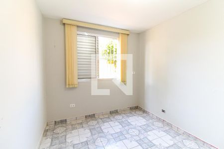 Quarto 2 de apartamento para alugar com 2 quartos, 50m² em Conjunto Habitacional Fazenda do Carmo, São Paulo