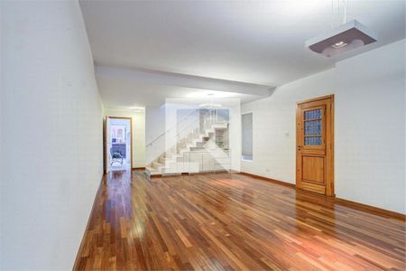 Casa à venda com 3 quartos, 178m² em Jardim Petropolis, São Paulo