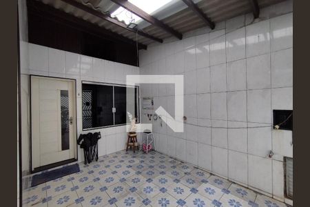 Garagem de casa à venda com 2 quartos, 126m² em Jardim Climax, São Paulo