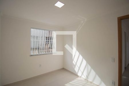 Quarto 1 de apartamento para alugar com 2 quartos, 52m² em Colubandê, São Gonçalo