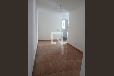 Quarto de apartamento para alugar com 2 quartos, 49m² em Santa Cruz, Rio de Janeiro
