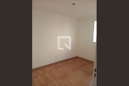 Quarto de apartamento para alugar com 2 quartos, 49m² em Santa Cruz, Rio de Janeiro