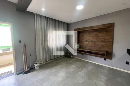 Sala de casa de condomínio para alugar com 2 quartos, 100m² em Cocotá, Rio de Janeiro