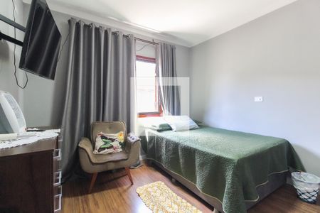 Quarto 1 de casa de condomínio para alugar com 3 quartos, 75m² em Vila Carmosina, São Paulo