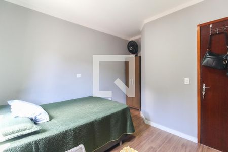 Quarto 1 de casa de condomínio para alugar com 3 quartos, 75m² em Vila Carmosina, São Paulo