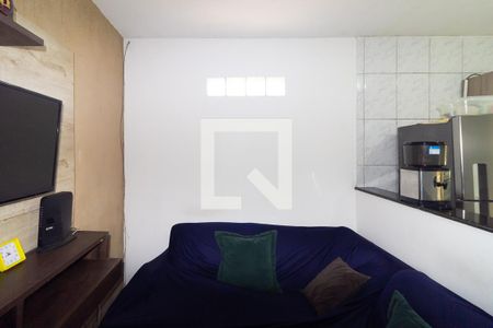 Sala de casa à venda com 3 quartos, 150m² em Fazenda da Juta, São Paulo