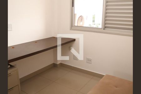 Quarto  de apartamento para alugar com 2 quartos, 75m² em Jardim Goiás, Goiânia