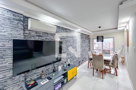 Sala de apartamento à venda com 2 quartos, 72m² em Vila Carrão, São Paulo