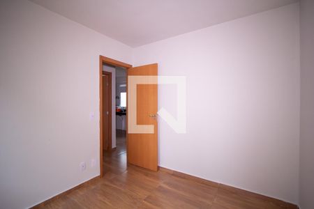 Quarto 2 de apartamento para alugar com 2 quartos, 41m² em Vila Lage, São Gonçalo