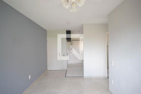 sala de apartamento para alugar com 2 quartos, 42m² em Cerâmica, Nova Iguaçu