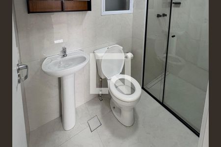 Banheiro de apartamento para alugar com 2 quartos, 55m² em São Pedro, Osasco