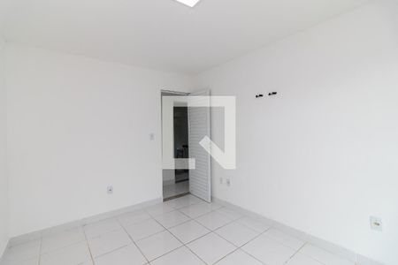 Quarto 1 de casa de condomínio para alugar com 2 quartos, 65m² em Bangu, Rio de Janeiro