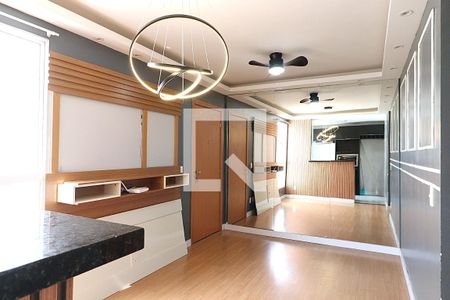 Sala de apartamento para alugar com 2 quartos, 45m² em Chácara das Pedras, Porto Alegre