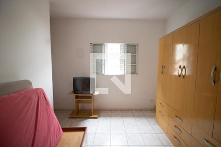 QUARTO 1 de casa à venda com 3 quartos, 272m² em Parque Maria Domitila, São Paulo