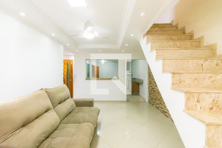 Sala de casa para alugar com 2 quartos, 210m² em Jardim Sonia Maria, São Paulo