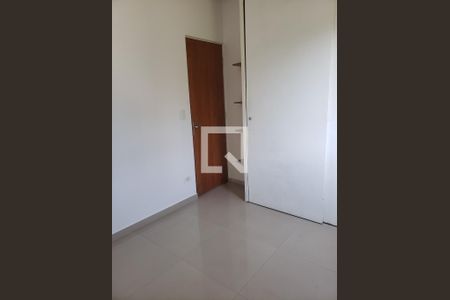 Quarto de apartamento para alugar com 2 quartos, 32m² em Jardim Record, Taboão da Serra