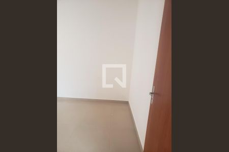 Quarto de apartamento para alugar com 2 quartos, 32m² em Jardim Record, Taboão da Serra