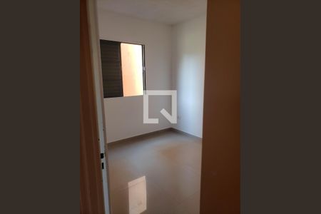 Quarto de apartamento para alugar com 2 quartos, 32m² em Jardim Record, Taboão da Serra