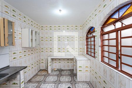 Cozinha e Área de Serviço de casa para alugar com 1 quarto, 210m² em Vila Mirante, São Paulo