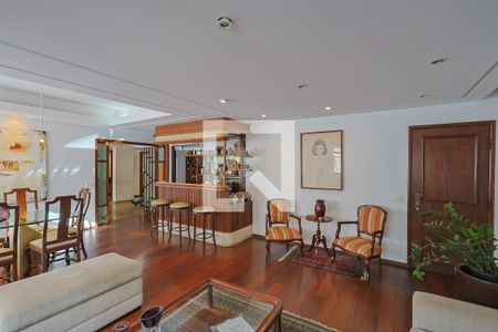 Apartamento à venda com 4 quartos, 220m² em Sion, Belo Horizonte
