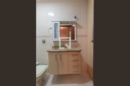 Banheiro da Suíte de casa de condomínio à venda com 3 quartos, 135m² em Vila Maria Eugênia, Campinas