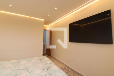 Casa à venda com 2 quartos, 98m² em Jardim Fernandes, São Paulo