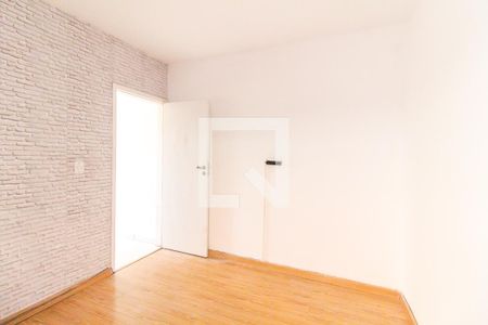 Quarto de casa para alugar com 1 quarto, 45m² em Vila Carmosina, São Paulo