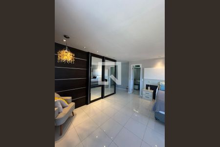 Quarto de casa de condomínio à venda com 4 quartos, 352m² em Piratininga, Niterói