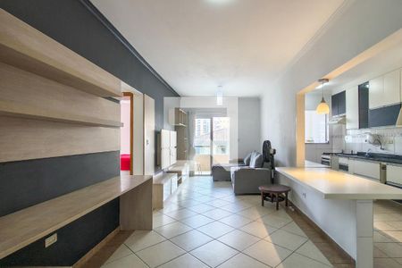 Sala de apartamento para alugar com 3 quartos, 113m² em Forte, Praia Grande