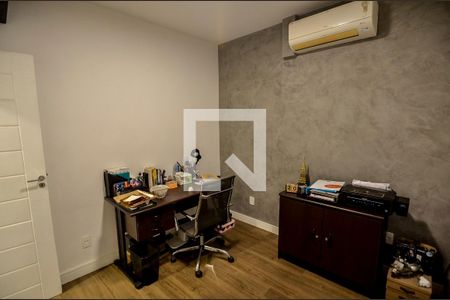 Quarto de casa para alugar com 4 quartos, 300m² em Tijuca, Rio de Janeiro