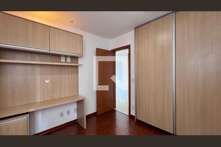 quarto de apartamento à venda com 2 quartos, 66m² em Funcionários, Belo Horizonte