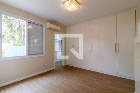 Suíte master de casa à venda com 3 quartos, 385m² em Jardim Sorirama (sousas), Campinas