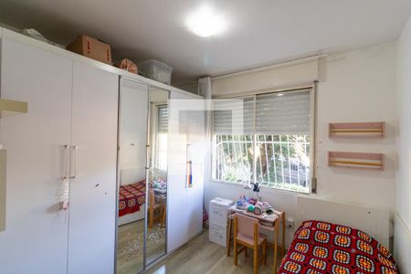 Quarto 1 de apartamento para alugar com 2 quartos, 76m² em Medianeira, Porto Alegre