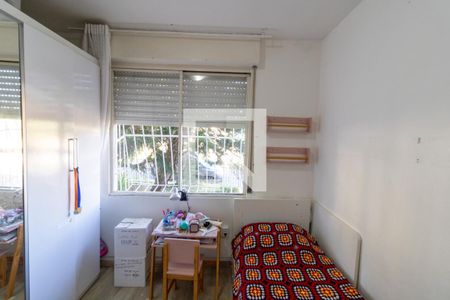 Quarto 1 de apartamento para alugar com 2 quartos, 76m² em Medianeira, Porto Alegre
