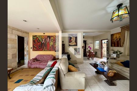 Sala de casa à venda com 6 quartos, 240m² em Cidade Monções, São Paulo