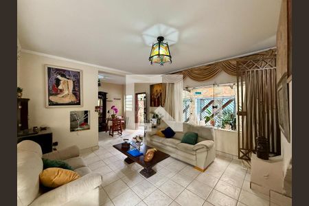 Sala de casa à venda com 6 quartos, 240m² em Cidade Monções, São Paulo