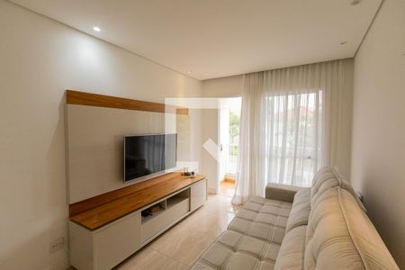 Sala de estar de casa de condomínio para alugar com 3 quartos, 87m² em Jardim Umuarama, São Paulo