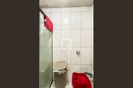 Banheiro da Suíte de casa para alugar com 2 quartos, 80m² em Cidade Líder, São Paulo