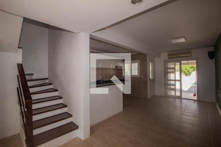 Sala/Cozinha de casa à venda com 4 quartos, 210m² em Guarujá, Porto Alegre