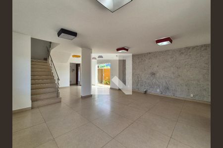Casa de Condomínio à venda com 4 quartos, 416m² em Vargem Grande, Rio de Janeiro