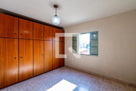 Quarto 01 de casa para alugar com 2 quartos, 79m² em Vila Ipojuca, São Paulo