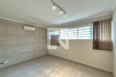 Sala 2  de casa para alugar com 4 quartos, 183m² em Jardim Chapadão, Campinas
