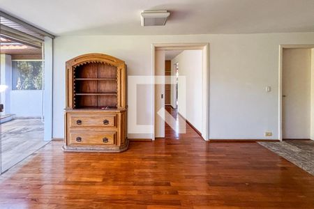 Casa à venda com 3 quartos, 183m² em Alto de Pinheiros, São Paulo