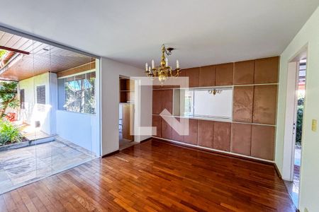 Casa à venda com 3 quartos, 183m² em Alto de Pinheiros, São Paulo