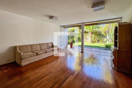 Casa à venda com 3 quartos, 183m² em Alto de Pinheiros, São Paulo