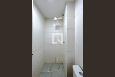 Banheiro de apartamento para alugar com 1 quarto, 30m² em Vila Carrão, São Paulo